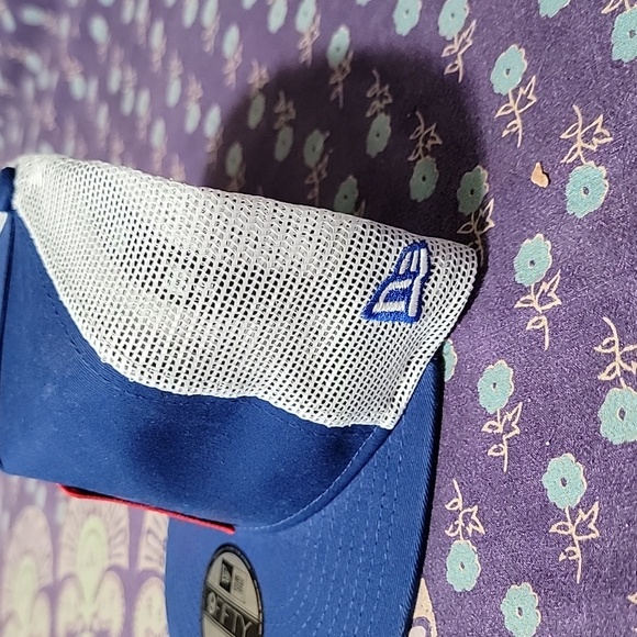 Cubs Snapback Trucker Hat - Picture 2 of 6